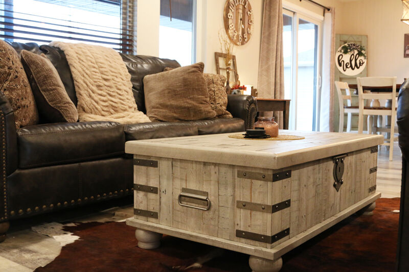 17. Livingroom Coffee Table.jpg